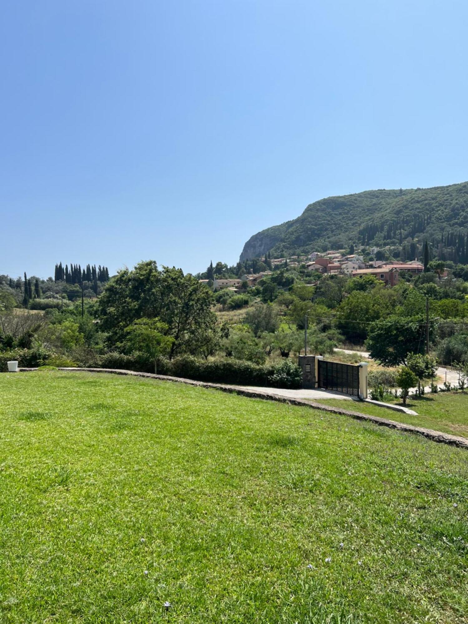Villa Alexakis Doukádes Exteriör bild